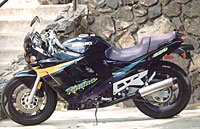 Suzuki GSX-600 Katana